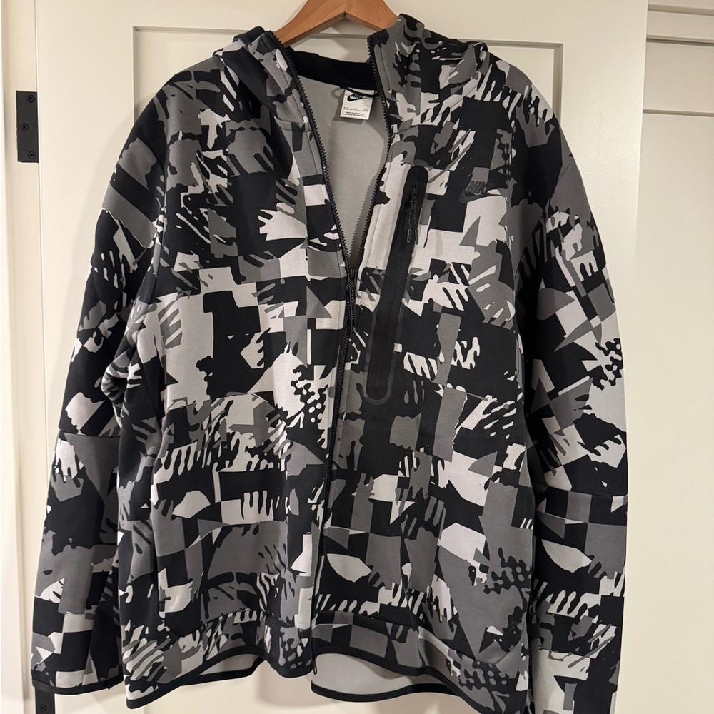 Nike Black and Gray Camouflage Hoodie